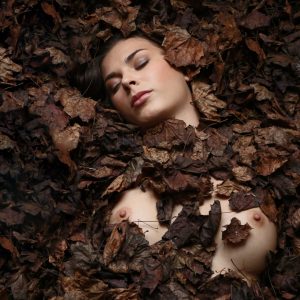 Judit In Dead Leaves